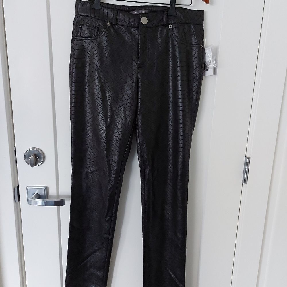 SUZY Shier NWT snakeskin look pants